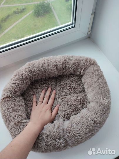 Лежанка для кошек или маленьких собак