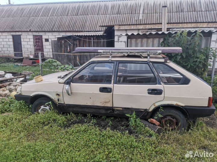ВАЗ 2109 1.5 МТ, 1989, 200 000 км