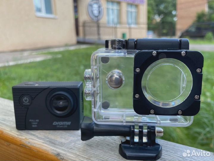 Экшн камера разрешение 4к Digma Dicam