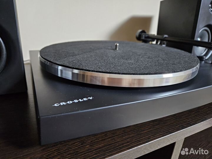 Проигрыватель винила Crosley T150