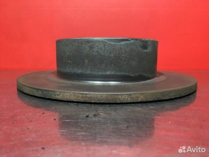 Диск тормозной задний Opel Vectra B 2.2 Z22SE 2000