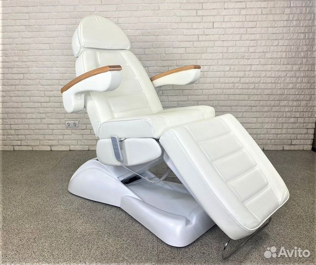 Косметологическое кресло Gabriela White DL-2920