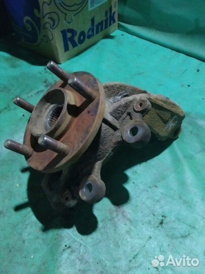 Кулак поворотный левый Mazda 3 BK