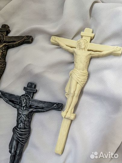 Крест распятие в разных размерах