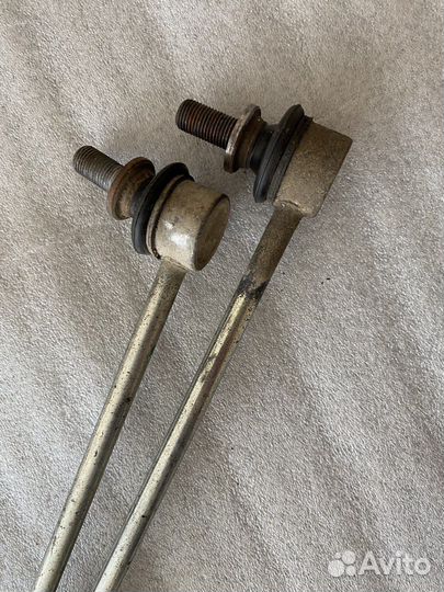 Стойка стабилизатора передняя Toyota