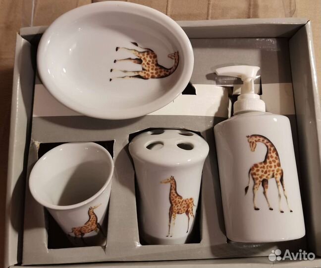 Набор керамический для ванной комнаты