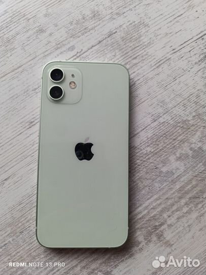 iPhone 12, 64 ГБ