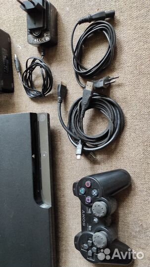 Sony ps3 slim 160 GB + внешний HDD 200 игр 2 TB