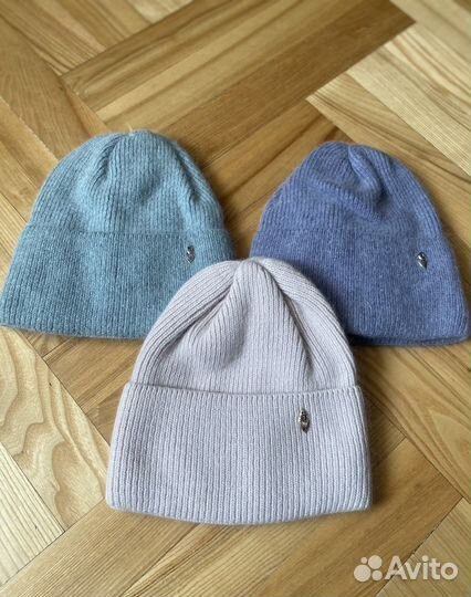 Женская шапка