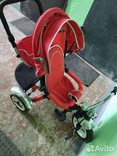 Велосипед трёхколёсный с ручкой Lexus trike