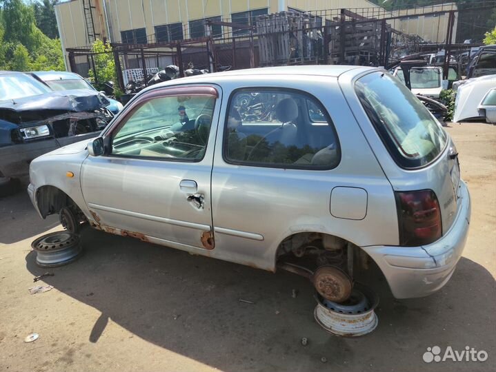 Nissan march k11 2001 г.в (разбор)