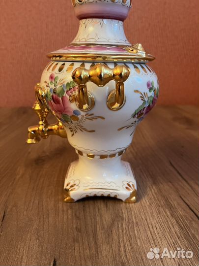 Сувенир самовар гжель