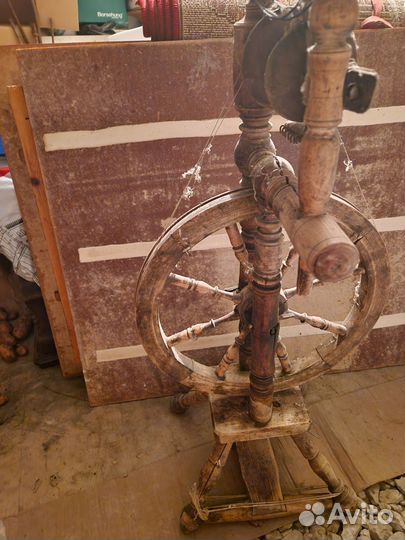 Прялка деревянная старинная