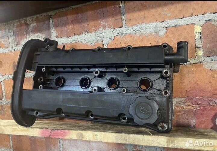Клапанная крышка на daewoo nexia 16 кл