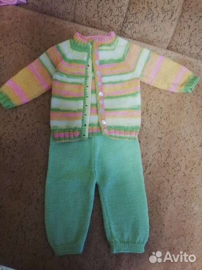 Детский вязаный костюм