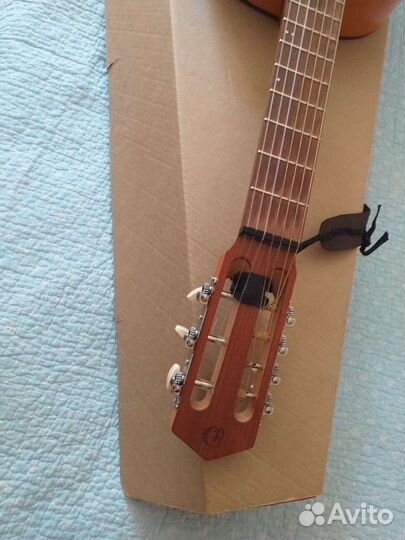 Акустическая гитара бу Дофф