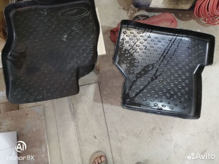 Автомобильные коврики форд