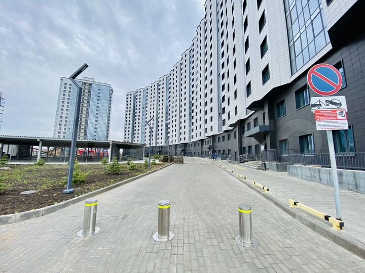 3-к. квартира, 60 м², 1/18 эт.