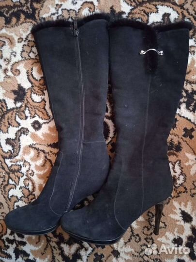 Зимние женские сапоги