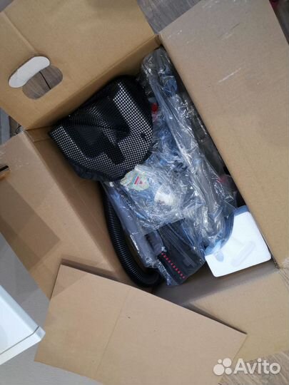 Новый Пылесос моющий Bissell 81N7-J