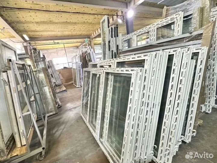 Окна рехау новые