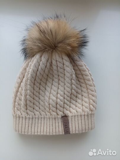 Шапка женская вязаная