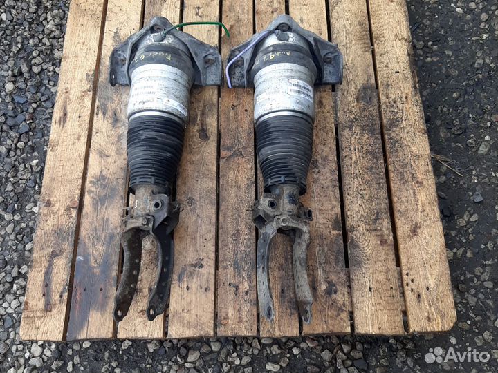 Стойка передняя пневматическая Ауди Q7 4L