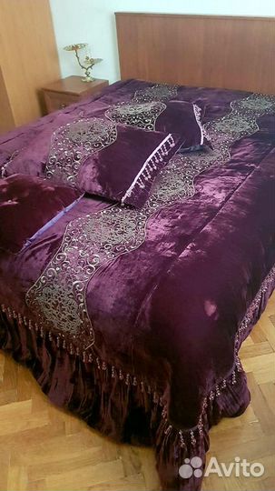 Покрывало пурпурный бархат франция.евро,подуш
