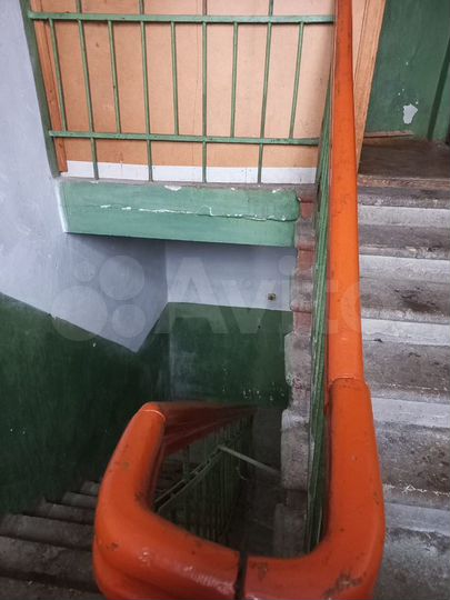 Комната 32 м² в 4-к., 2/2 эт.