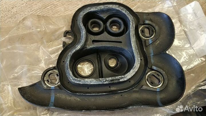 Уплотнитель трубок кондиционераbmw E90 E92 E93 E91