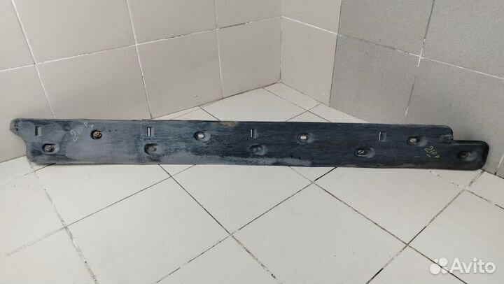 Накладка на порог правая Mercedes Brnz w210