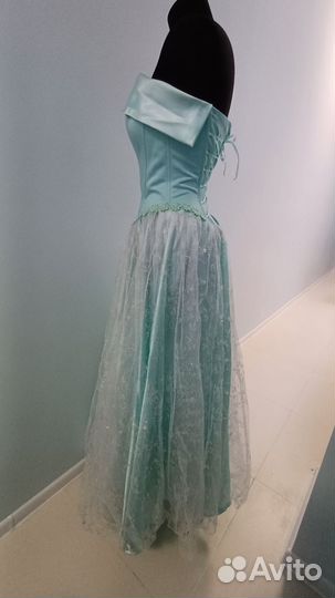 Вечернее платье