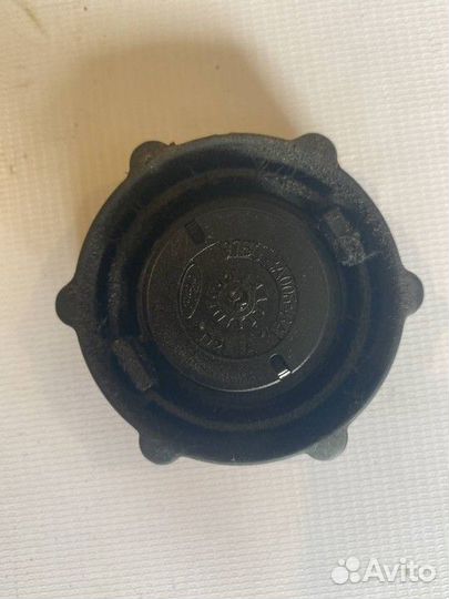 Крышка бачка гидроусилителя Ford Focus 2 2010