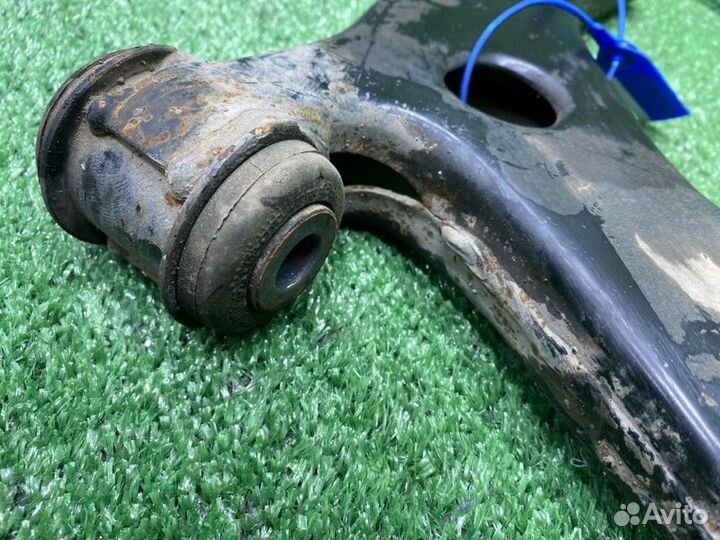 Рычаг передний правый Ford Focus 2