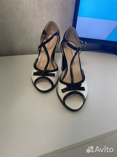 Туфли женские