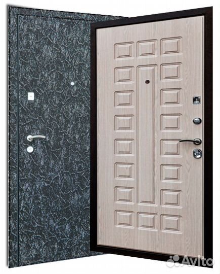 Металлическая дверь