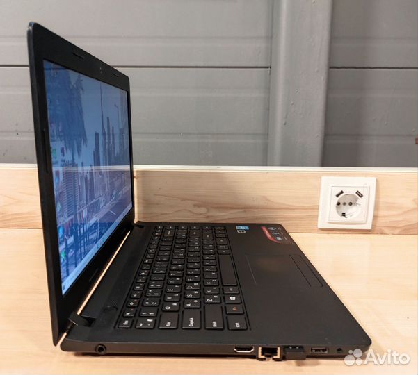 Ноутбук Lenovo ideapad 100-14IBY шустрый