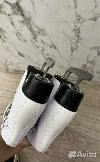 Коньки фигурные