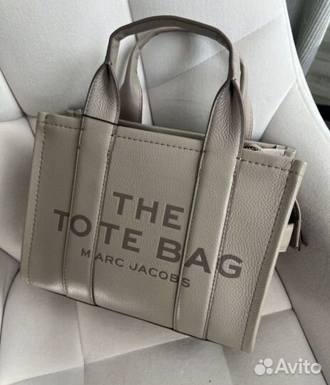 Сумка Marc Jacobs The Leather Tote Bag cement