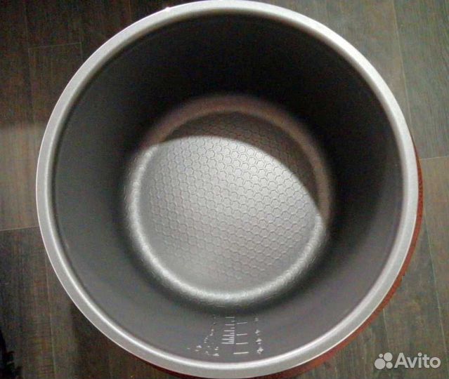 Чаша для мультиварки универсальная 6л (r.e.b.6)