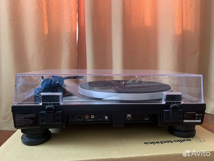 Виниловый проигрыватель Audio-technica AT-LP5X