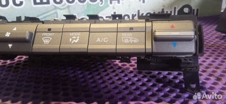 Блок управления зажиганием Honda Crosstour