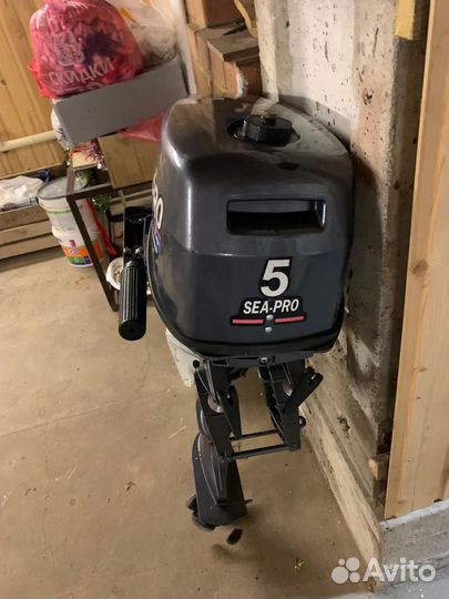 Продам лодку с мотором