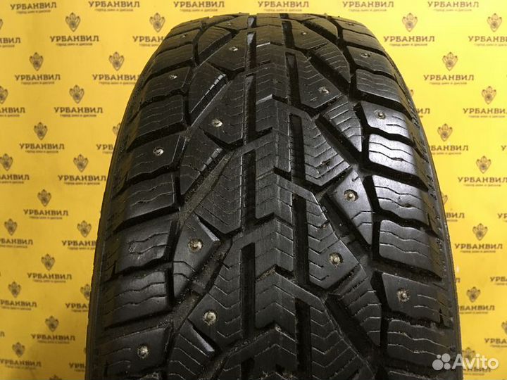 Tigar Ice 215/55 R16 97T