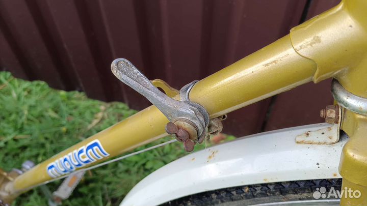 Запчасти на велосипед хвз турист, спутник