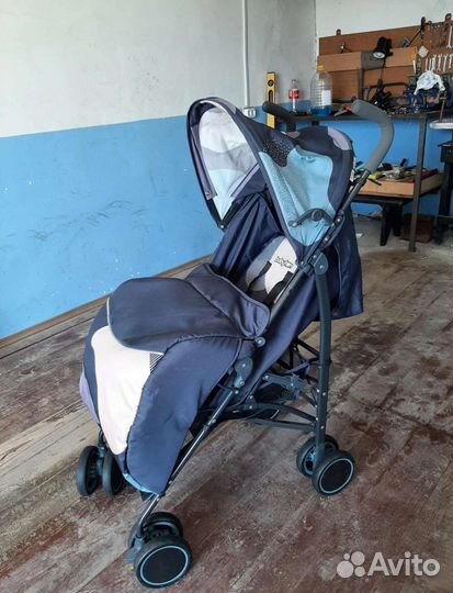 Прогулочная коляска трость