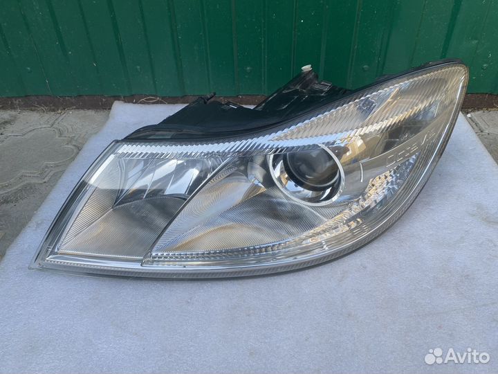 Фара левая оригинал Skoda Octavia A5 рестайлинг