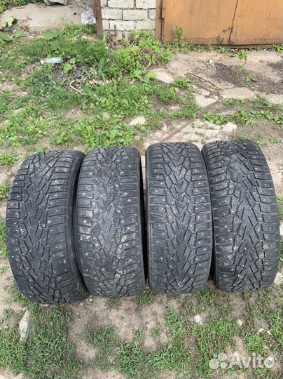 Nokian Tyres Hakkapeliitta 7 215/55 R17 98T