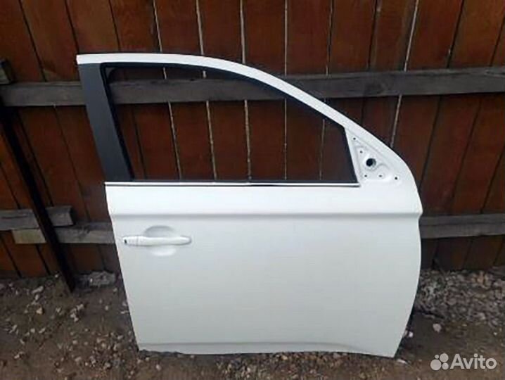 Дверь передняя правая Митсубиси Аутлендер 3 хл XL