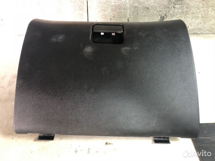 Бардачок Mitsubishi Lancer 9